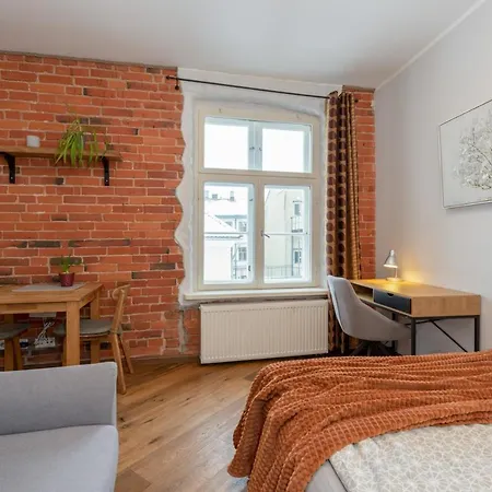 Rueuetli In Old Town Апартаменты *