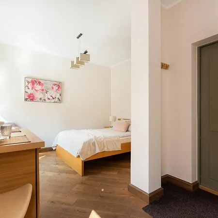 Rueuetli In Old Town Apartment Tartu