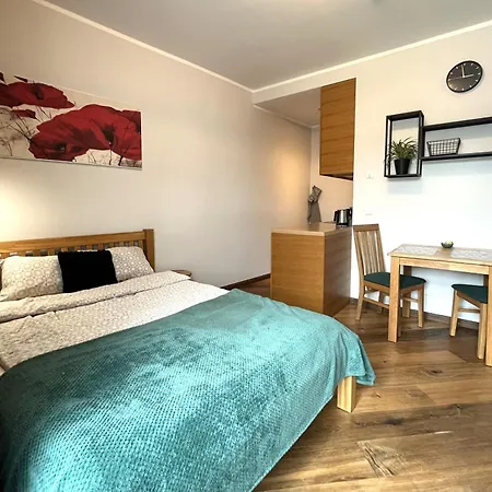 Rueuetli In Old Town Apartment *