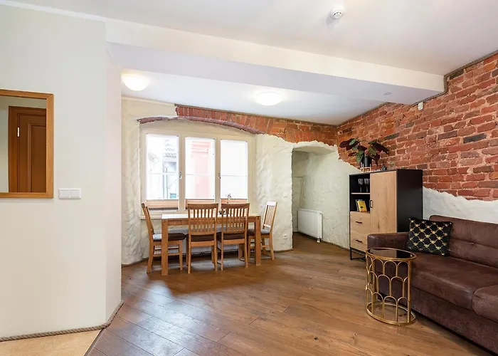 Rueuetli In Old Town Tartu